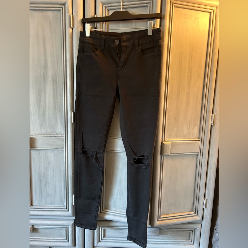 American Eagle Outfitters Black Distressed Skinny Jeans